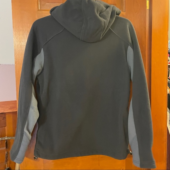 New Balance Women’s Grey Zip-Up Fleece - Picture 4 of 6